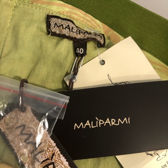 Unique Skirt with Intricate Bead Appliqués NWT! - Picture 3 of 7